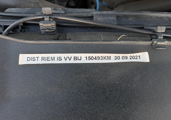 Volvo V60 cena 26900 przebieg: 217730, rok produkcji 2011 z Opatów małe 277